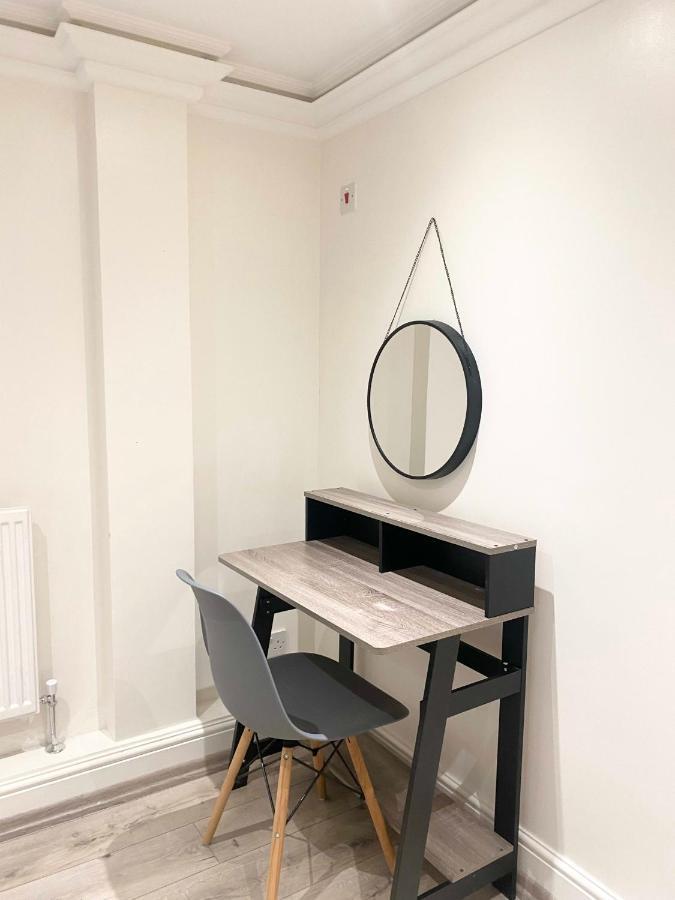 Stylish En Suite Double Room Kensington London Eksteriør billede